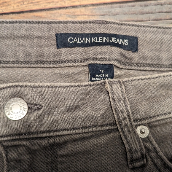 Calvin Klein Jeans Grey Denim Mini Skirt - Picture 2 of 3
